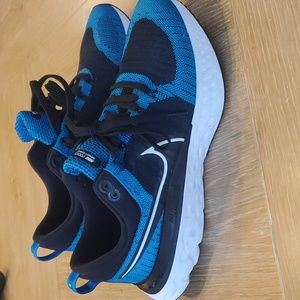 🏃LIKE NEW - Nike React Infinity Fly - Men's 11